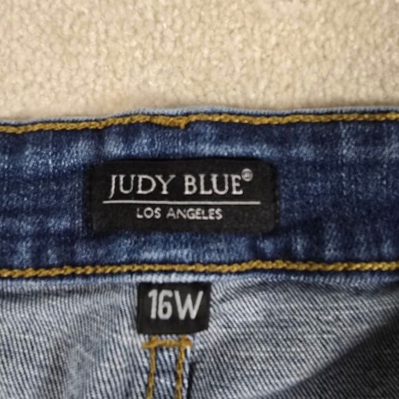 Judy Blue Jeans Women Size 16W Destroyed Slim Fit Dark Wash Style JB82204DK - Picture 4 of 5